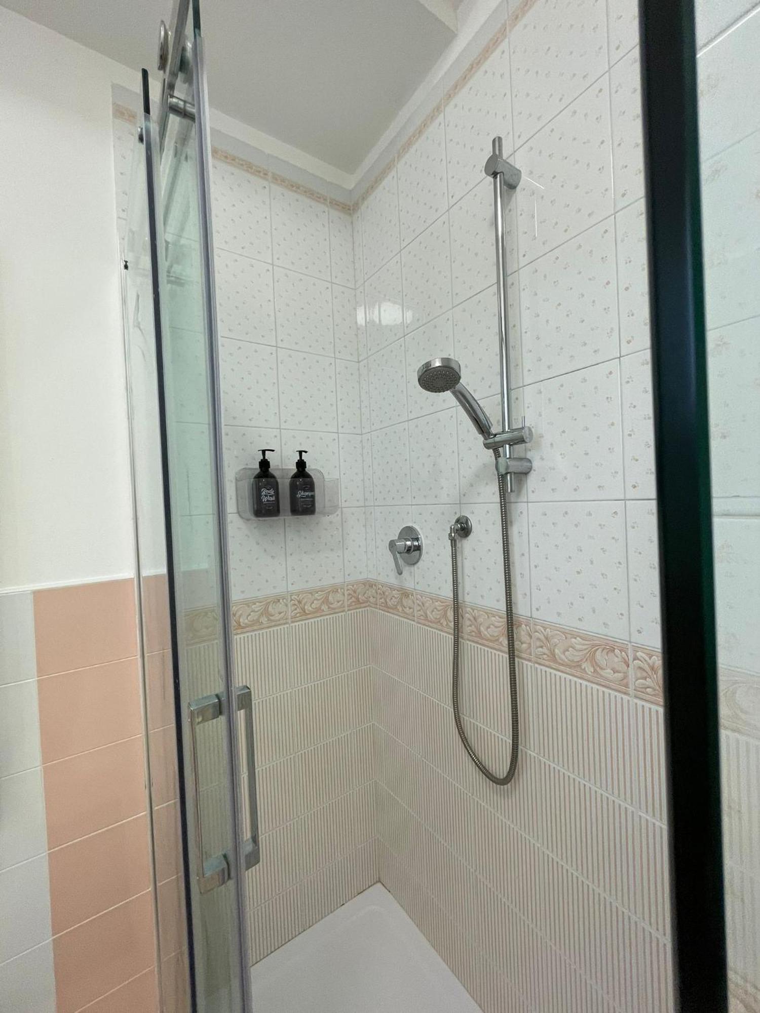 Family Apartment Vista Lago Stresa Zewnętrze zdjęcie